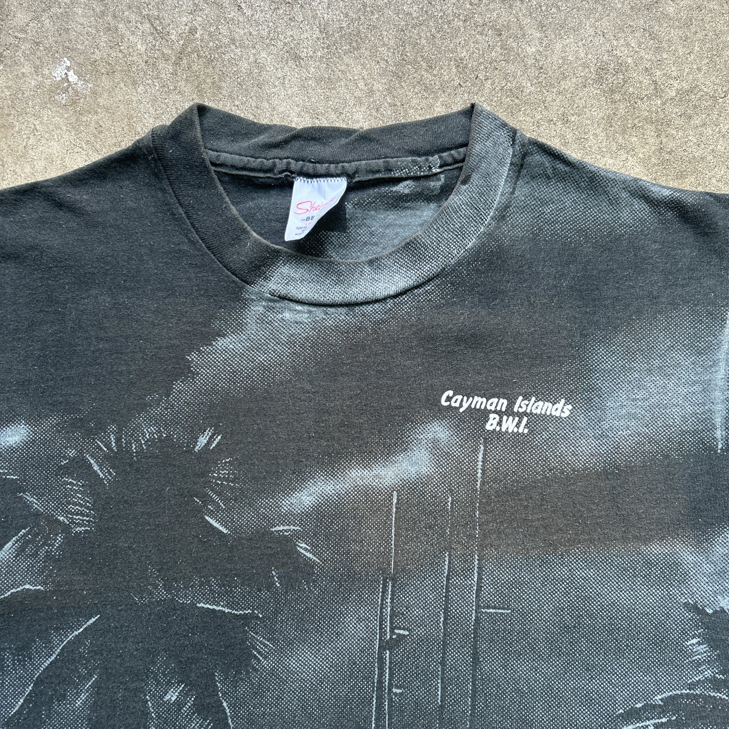 Vintage 90s AOP Cayman Islands Pirate T-shirt