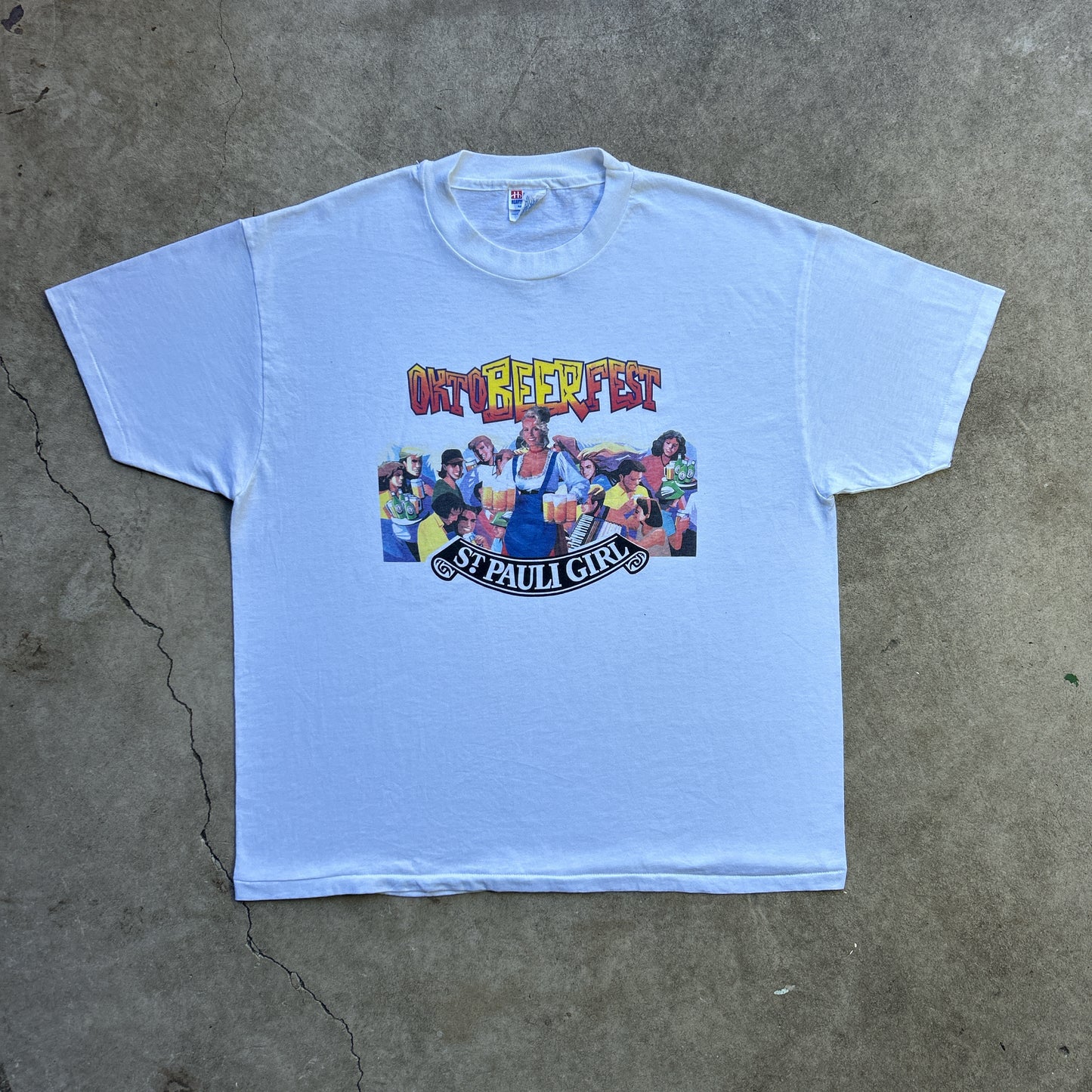Vintage 90s Oktobeerfest St. Pauli Girl Germany T-shirt