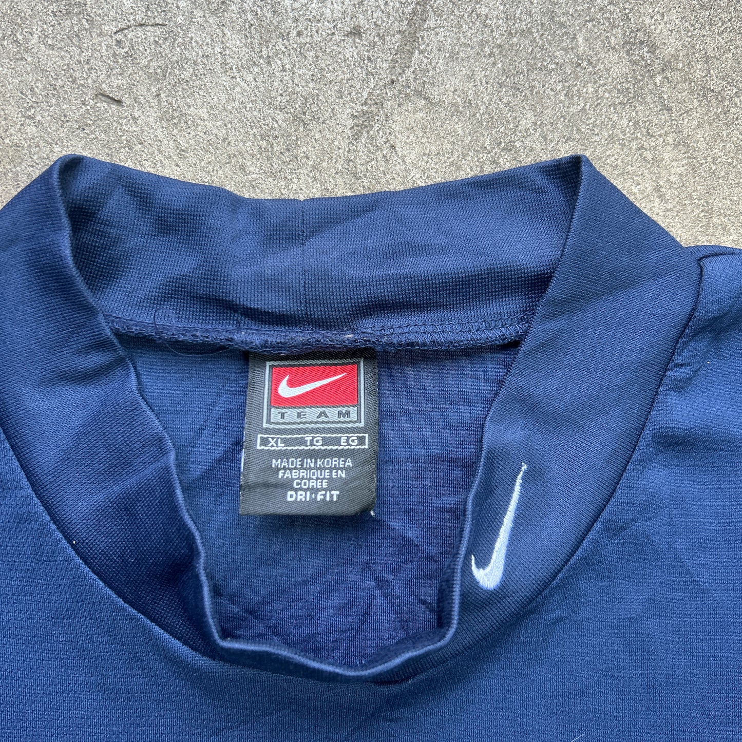 Vintage 2000s Nike Major League Baseball Players Alumni Embroidered T-shirt