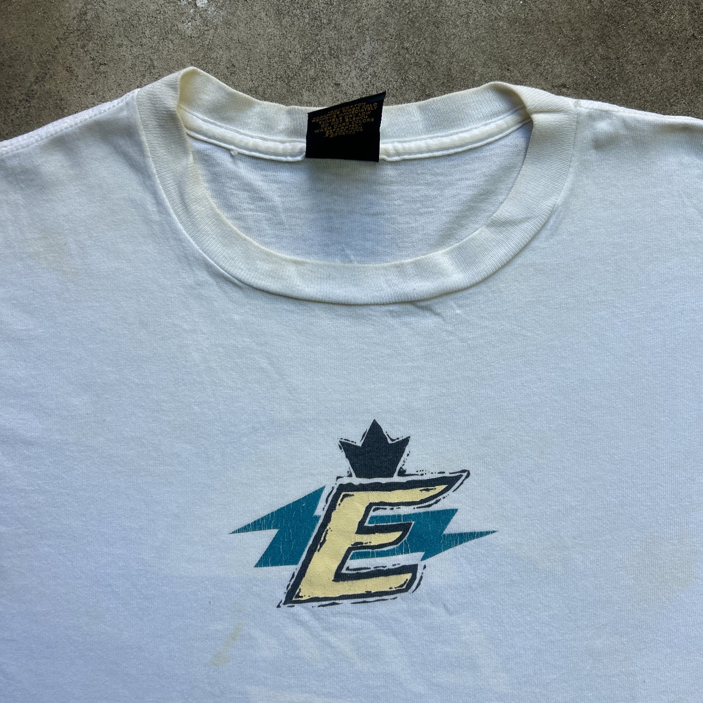 Vintage 90s Epic, Classic Surf & Skate World Wide T-shirt