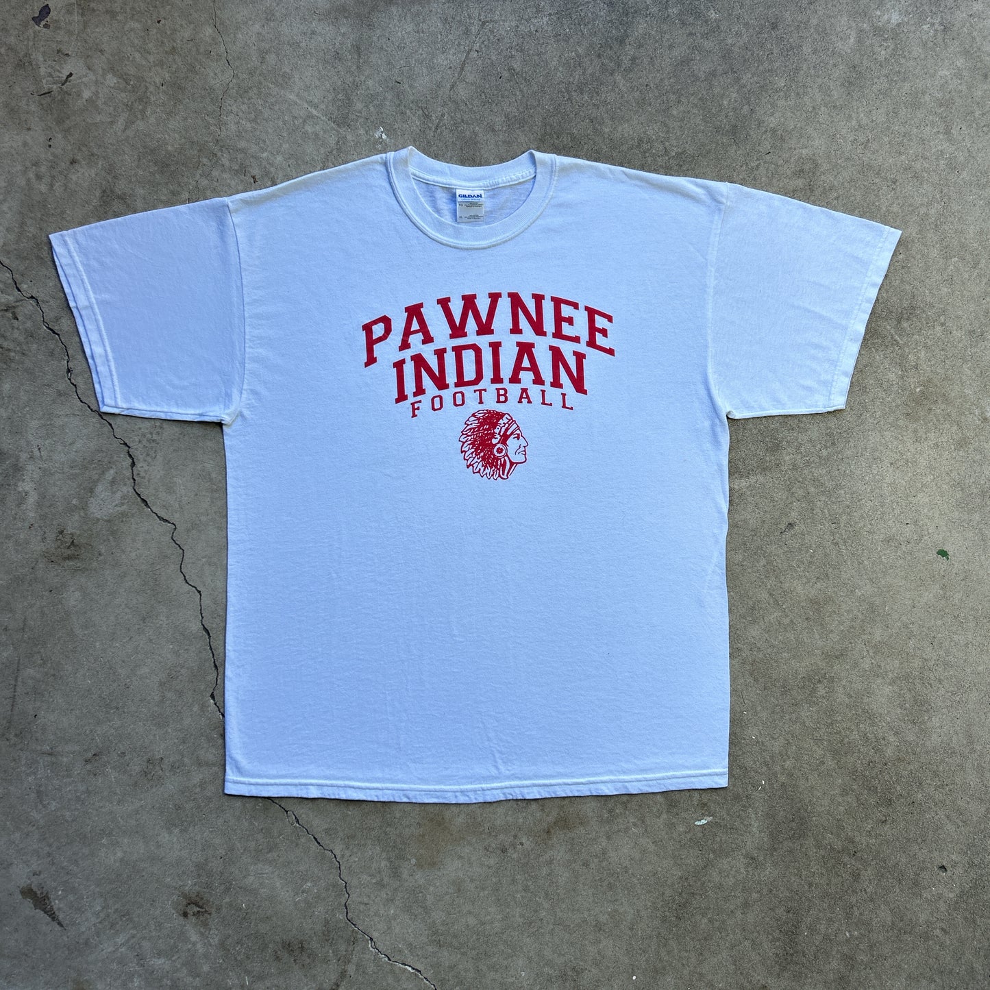 Vintage 2000s USA Pawnee Indian Football, College T-shirt