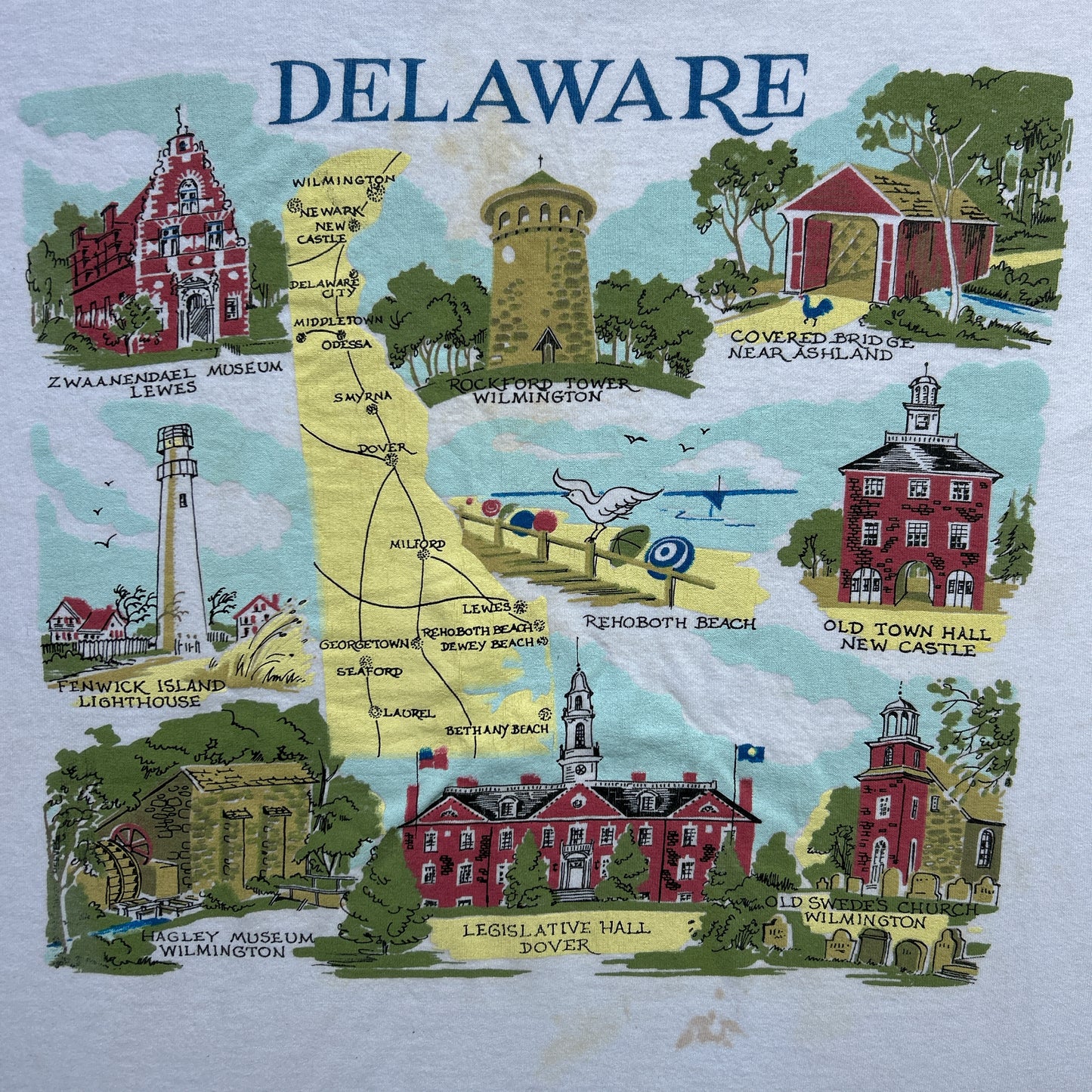 Vintage 90s Delaware, USA State Map Art T-shirt
