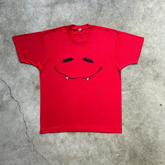 Vintage 90s Smiley Vampire Bat Halloween T-shirt
