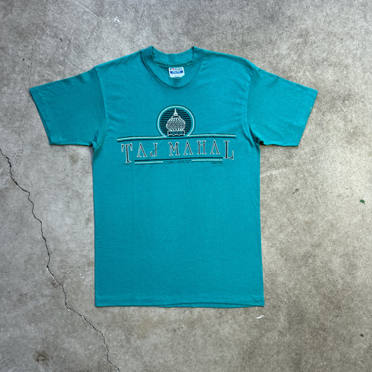 Vintage 90s Trumps Taj Mahal, Casino Resort Graphic Print T-shirt