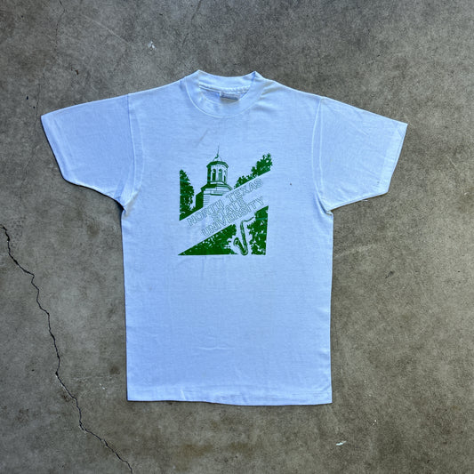 Vintage 80s North Texas State University, Saxophone and University Graphic Print T-shirt