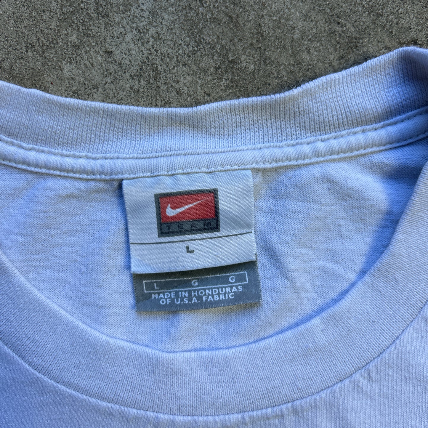 Vintage 2000s Nike MLB Padres 2004 T-shirt