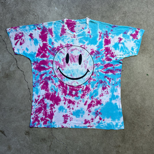 Vintage 90s Colourful Tie Dye Smiley Face T-shirt