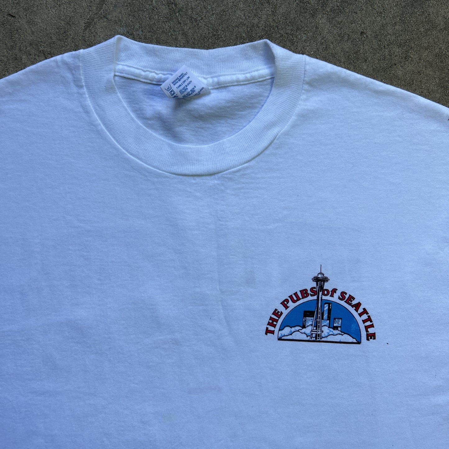 Vintage 90s The Pubs Of Seattle,  USA 1993 T-shirt