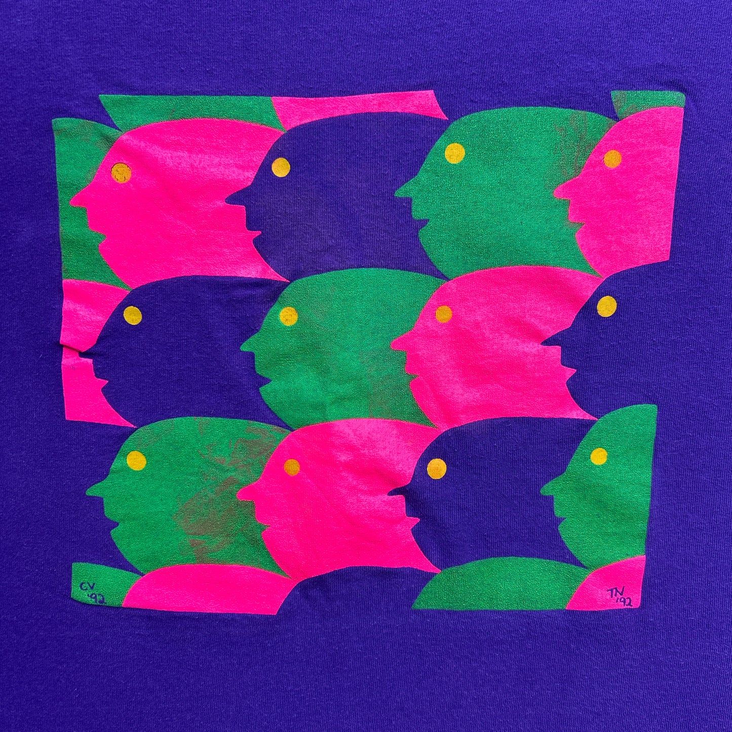 Vintage 90s Colourful Abstract Art & Multiple Heads 1992 T-shirt