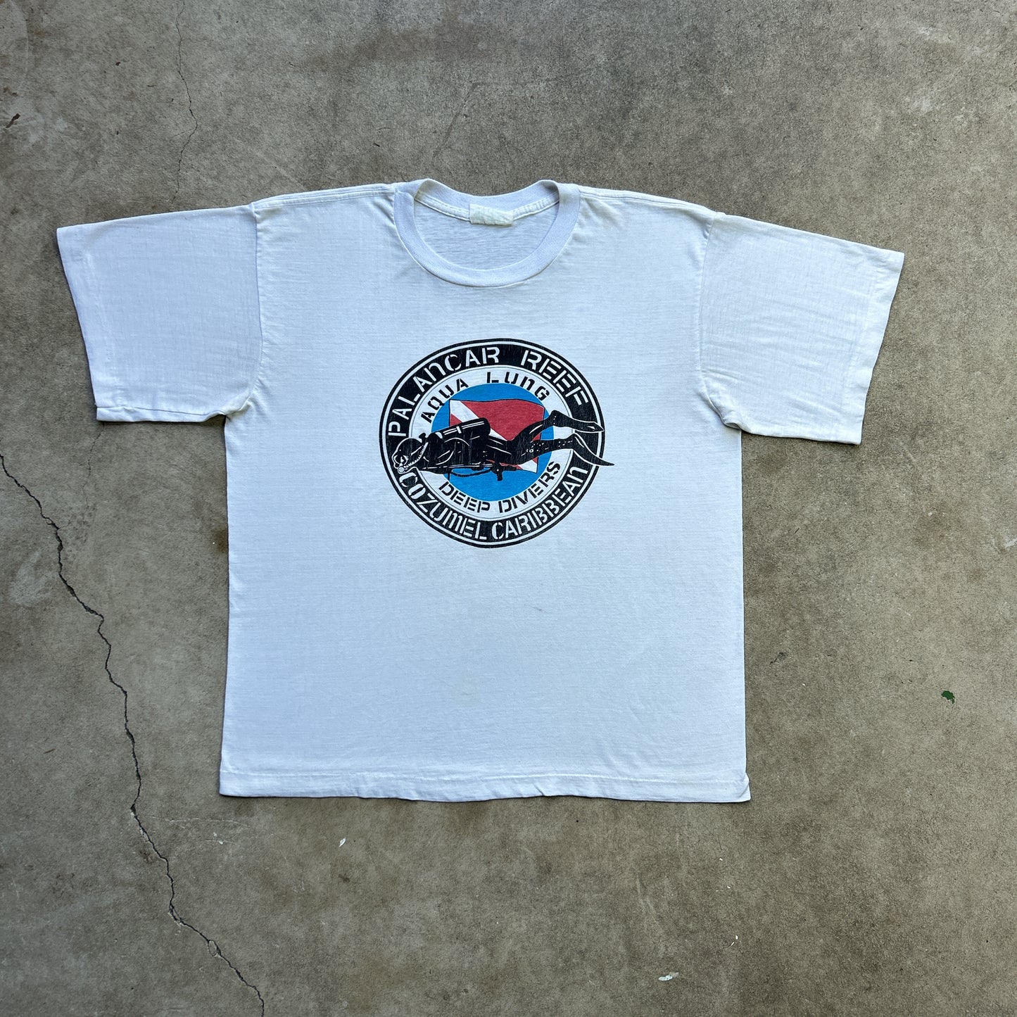 Vintage 90s Palancar Reef, Cozumel, Caribbean, Aqua Lung Deep Divers T-shirt