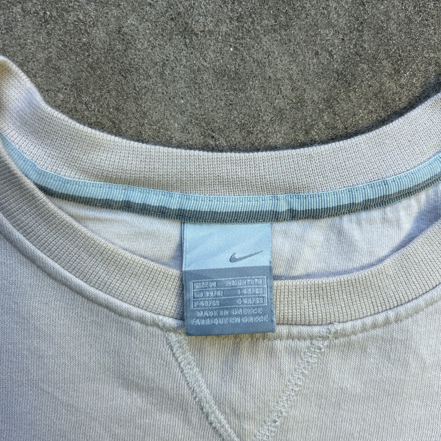Vintage 2000s Nike Cream Sweatshirt