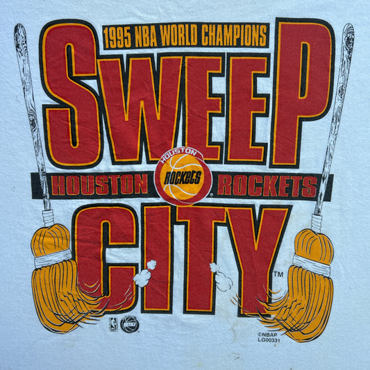 Vintage 90s Rare NBA World Champions "Sweep City" Houston Rockets 1995 T-shirt
