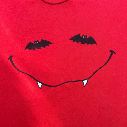 Vintage 90s Spooky Halloween Vampire Bat T-shirt