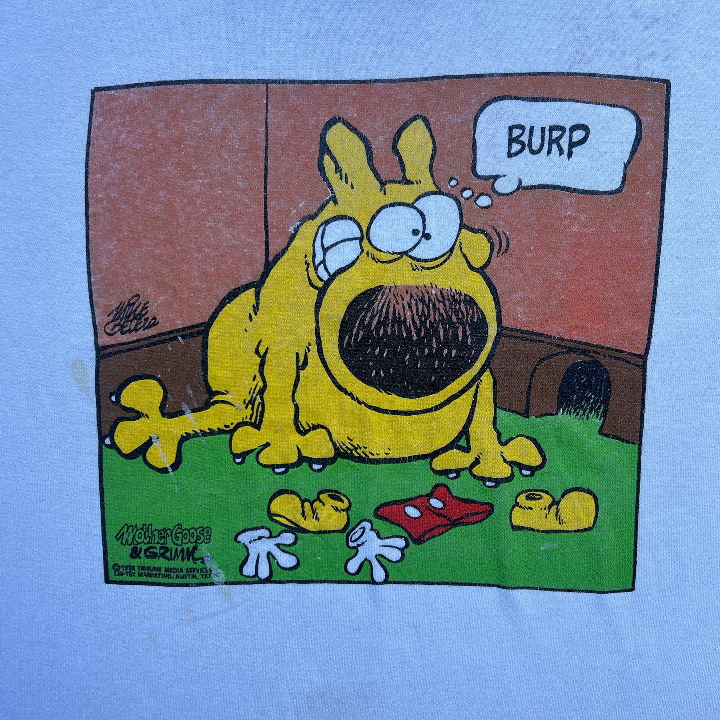 Vintage 80s Mother Goose & Grimm Comic Strip, Dog Eating Mickey Mouse T-shirt