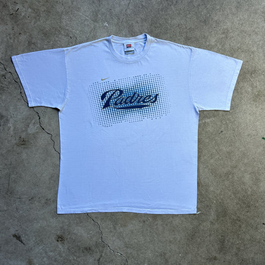 Vintage 2000s Nike MLB Padres 2004 T-shirt