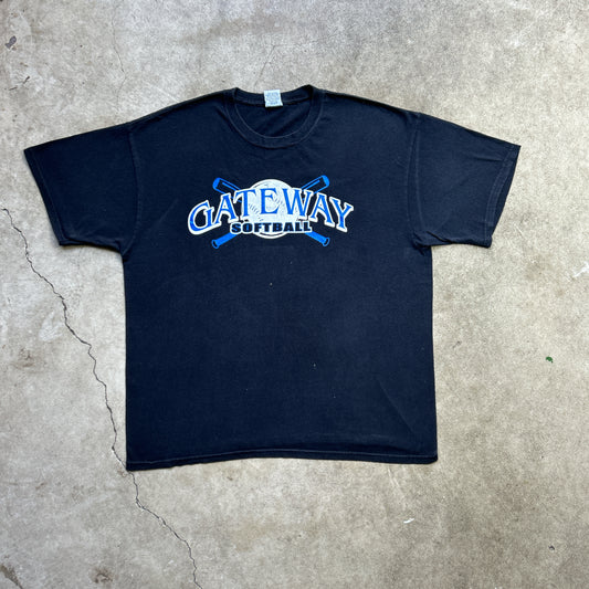 Vintage 2000s Gateway Softball Sport Team T-shirt